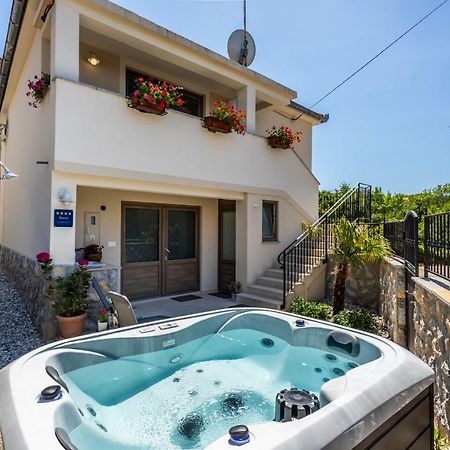 Relax Village Home Mare Крк Екстер'єр фото