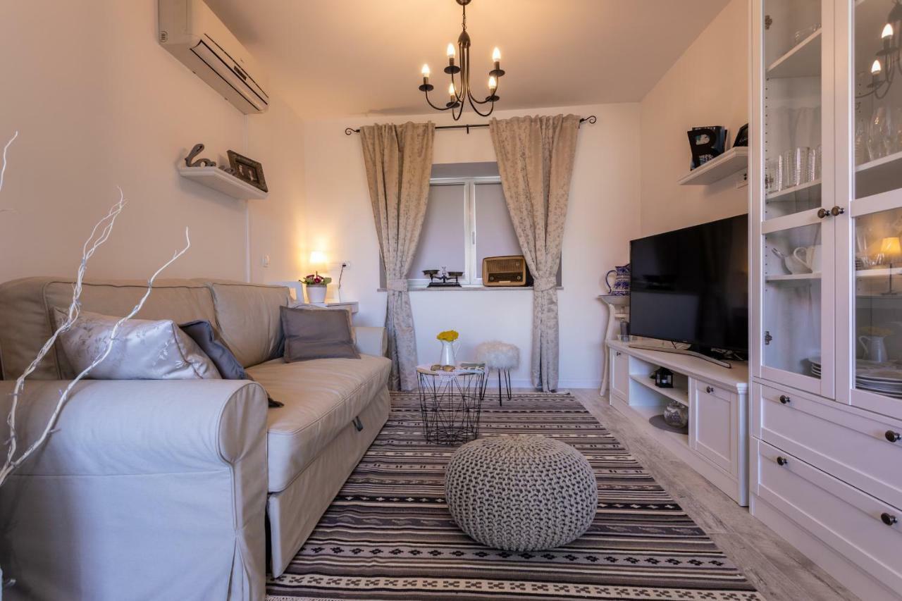 Relax Village Home Mare Крк Екстер'єр фото